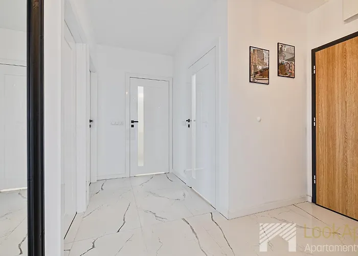 Primo Deluxe By Lookap 우치